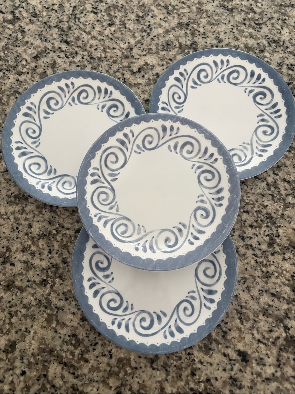 Set of four Corelle Oceanview blue scroll dessert Plat